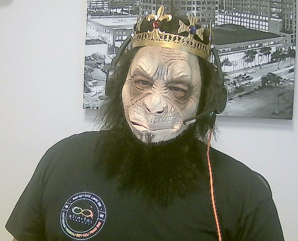 King Comm has entered the chat